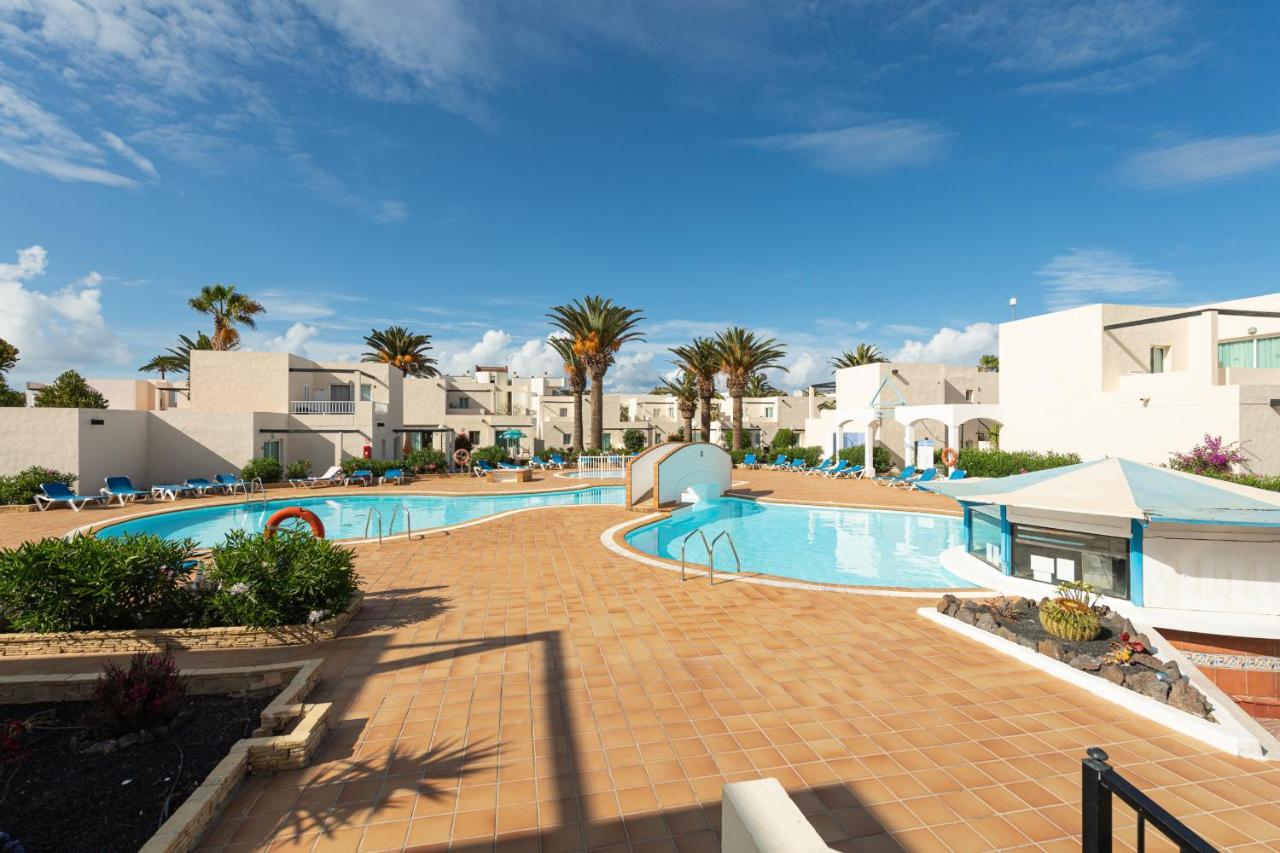 Homeforguest Apartamento 15 Con Terraza Y Piscina En 科拉雷侯 外观 照片