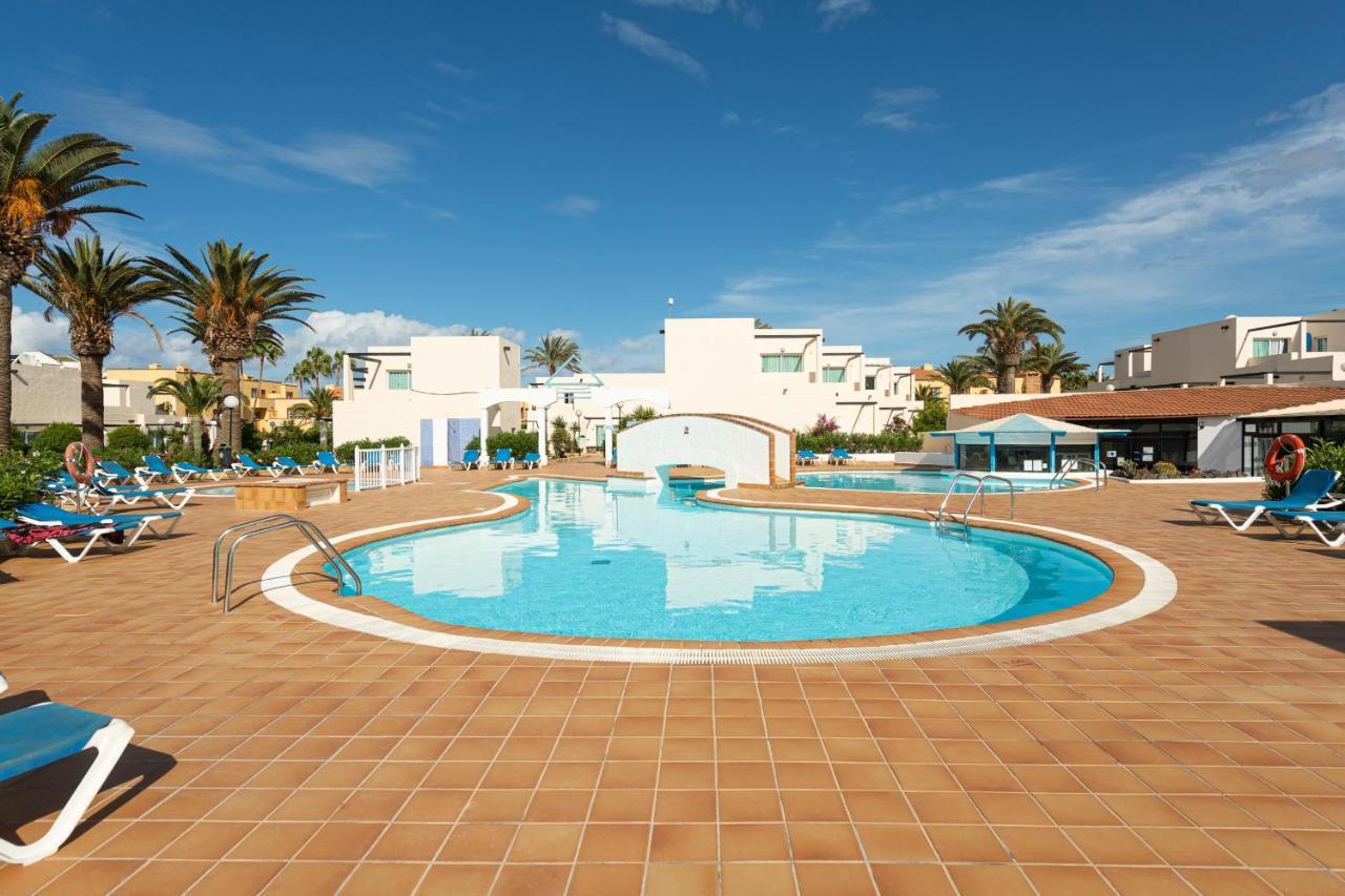 Homeforguest Apartamento 15 Con Terraza Y Piscina En 科拉雷侯 外观 照片