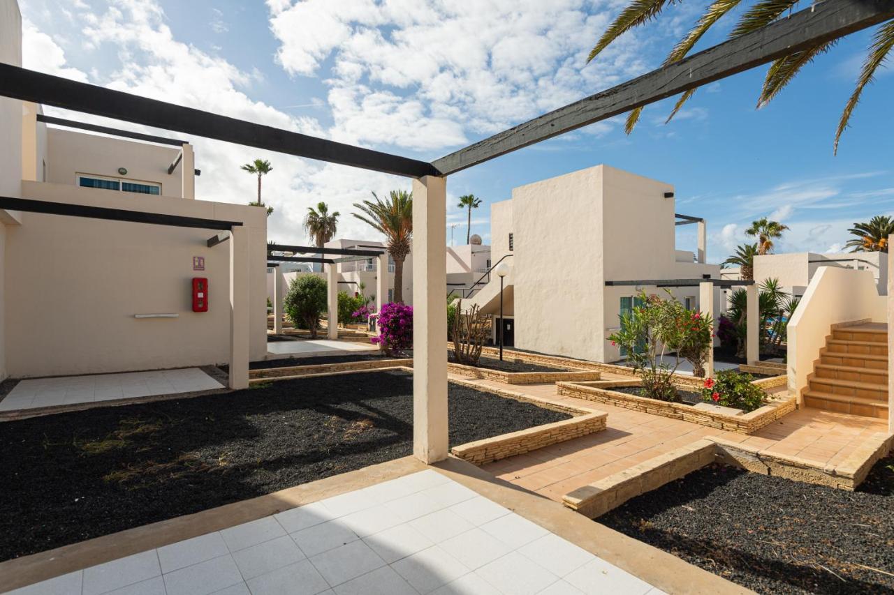 Homeforguest Apartamento 15 Con Terraza Y Piscina En 科拉雷侯 外观 照片