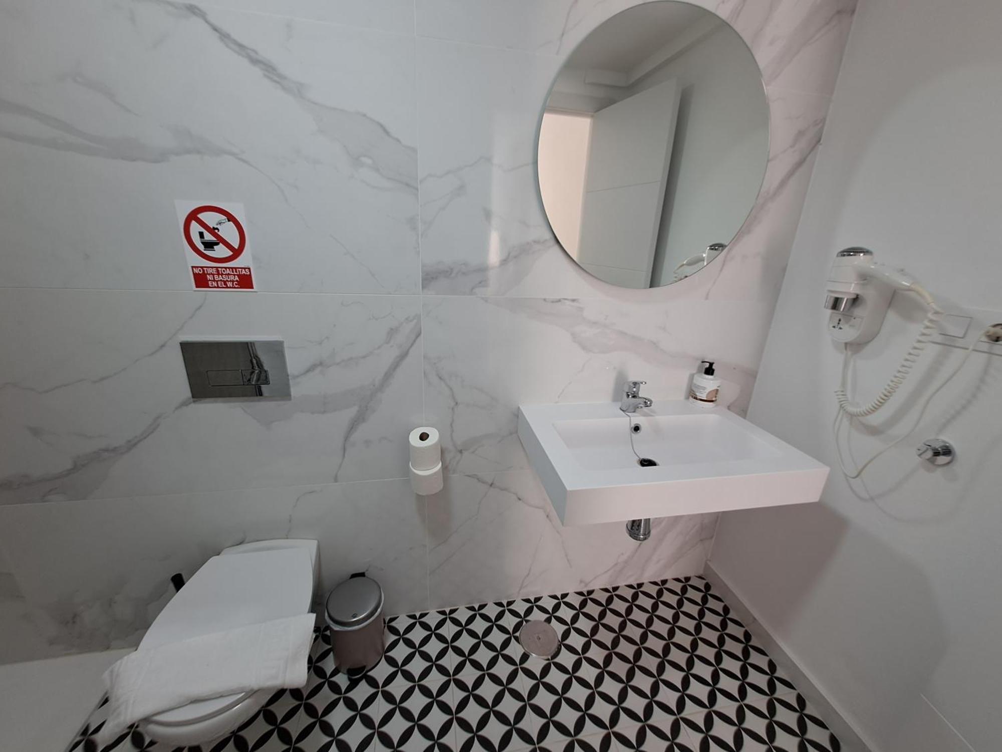 Homeforguest Apartamento 15 Con Terraza Y Piscina En 科拉雷侯 外观 照片