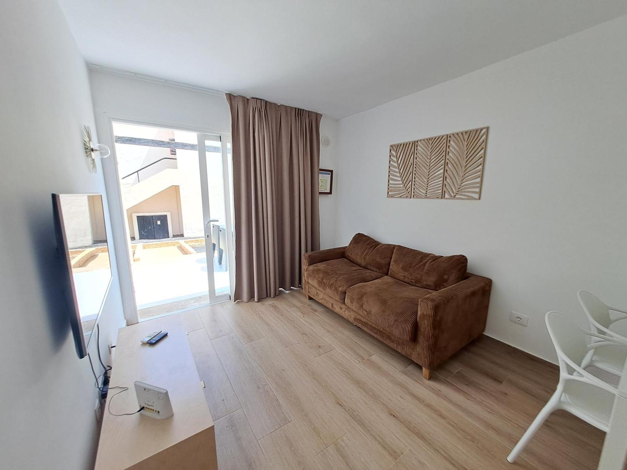 Homeforguest Apartamento 15 Con Terraza Y Piscina En 科拉雷侯 外观 照片